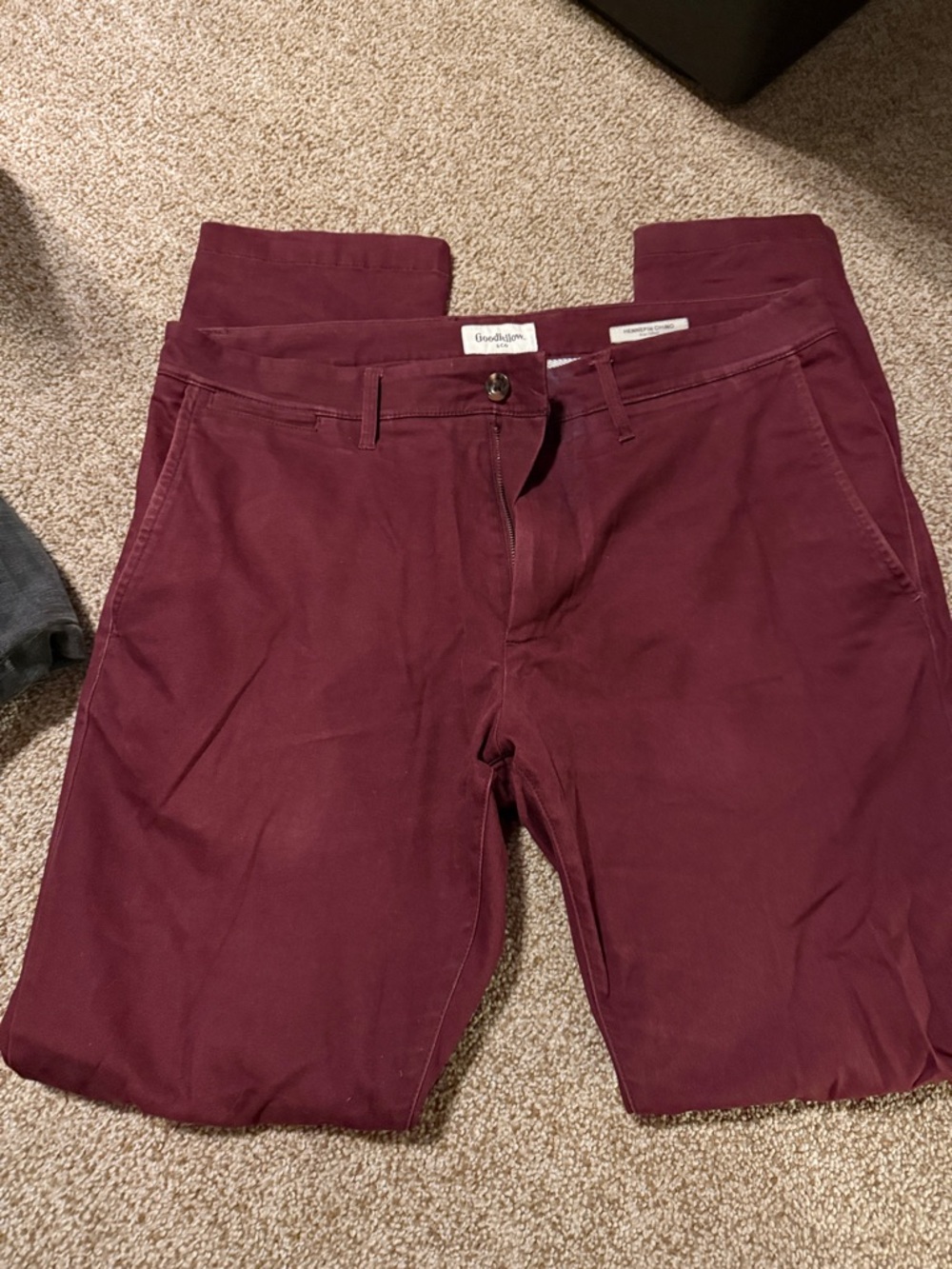 Goodfellow & Co Men's Burgundy Chino Pants